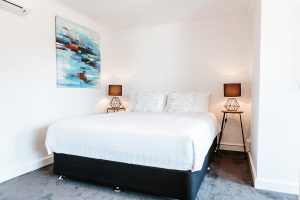 The Berry Inn Motel Accommodation | Premium Queen Room